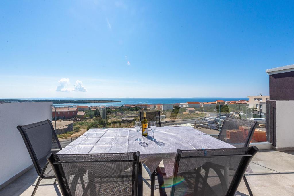 Anifil - Studio with Sea View 6